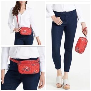 Lug Roundabout 2 Bouquet Red Floral Crossbody Travel Wristlet Belt Bag